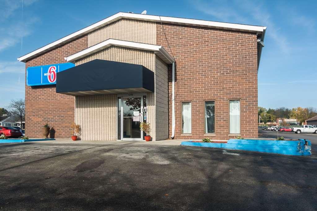 Motel 6-Madison, Wi - East Екстер'єр фото