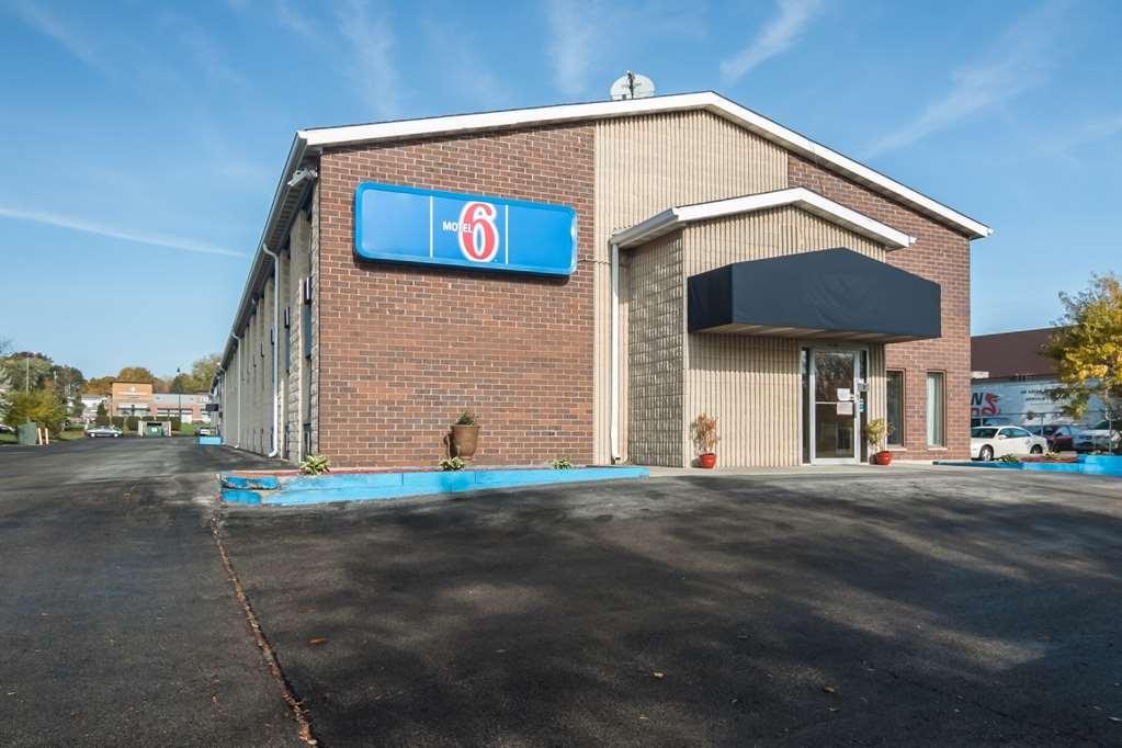 Motel 6-Madison, Wi - East Екстер'єр фото