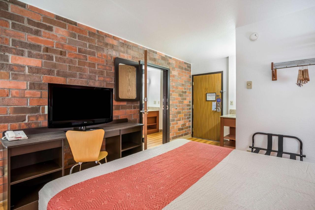 Motel 6-Madison, Wi - East Екстер'єр фото