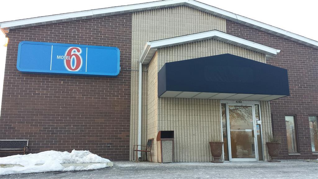 Motel 6-Madison, Wi - East Екстер'єр фото